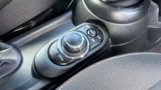 MINI Hatchback 1.5 Cooper Classic Premium 3dr Petrol Hatchback